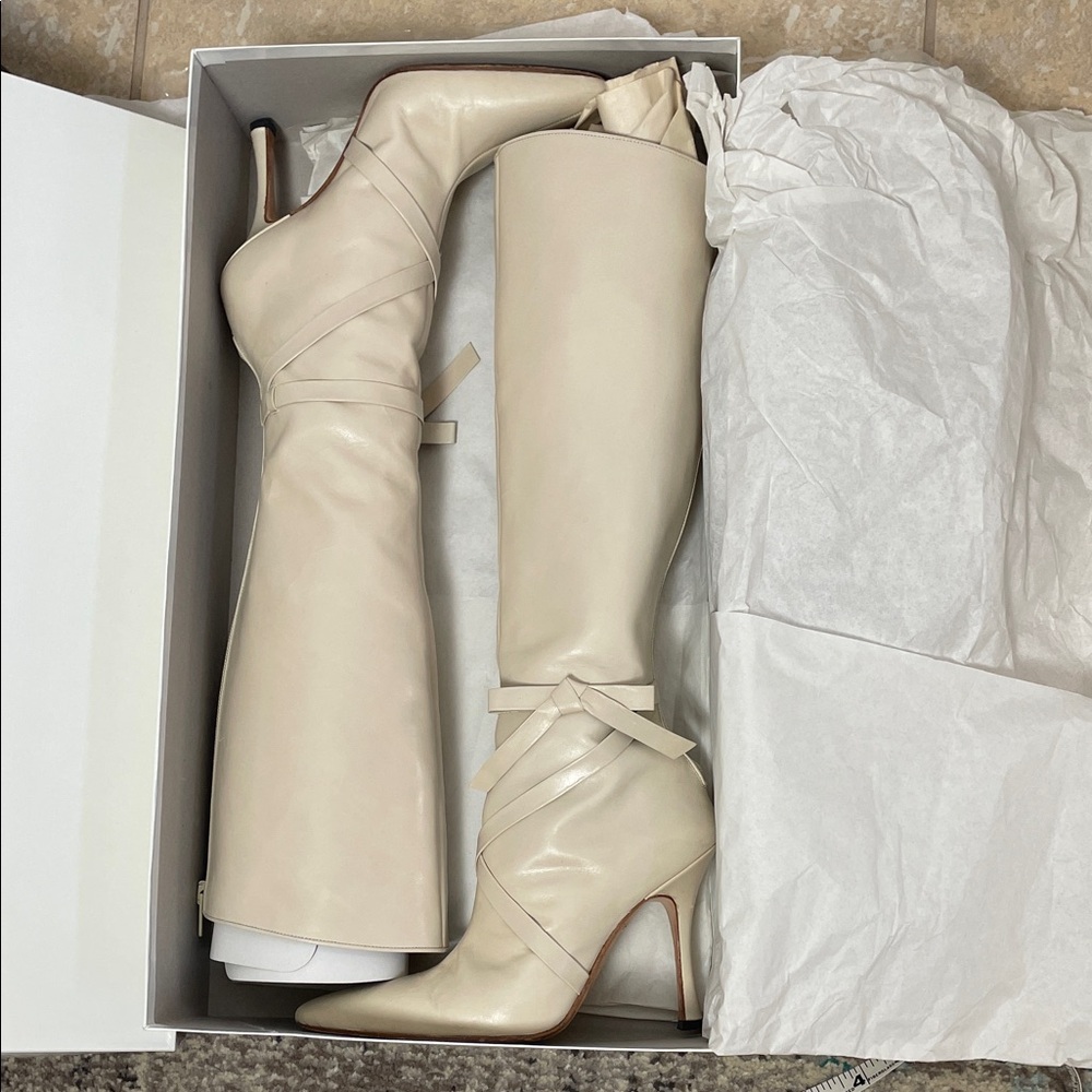 Manolo Blahnik Ivory Borneola Boots Creme Calf Leather heeled bow straps